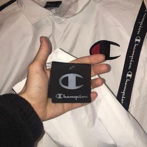 Champion white windbreaker with zipper sleeves
